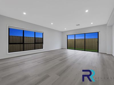 8 Puggle Way, Tarneit