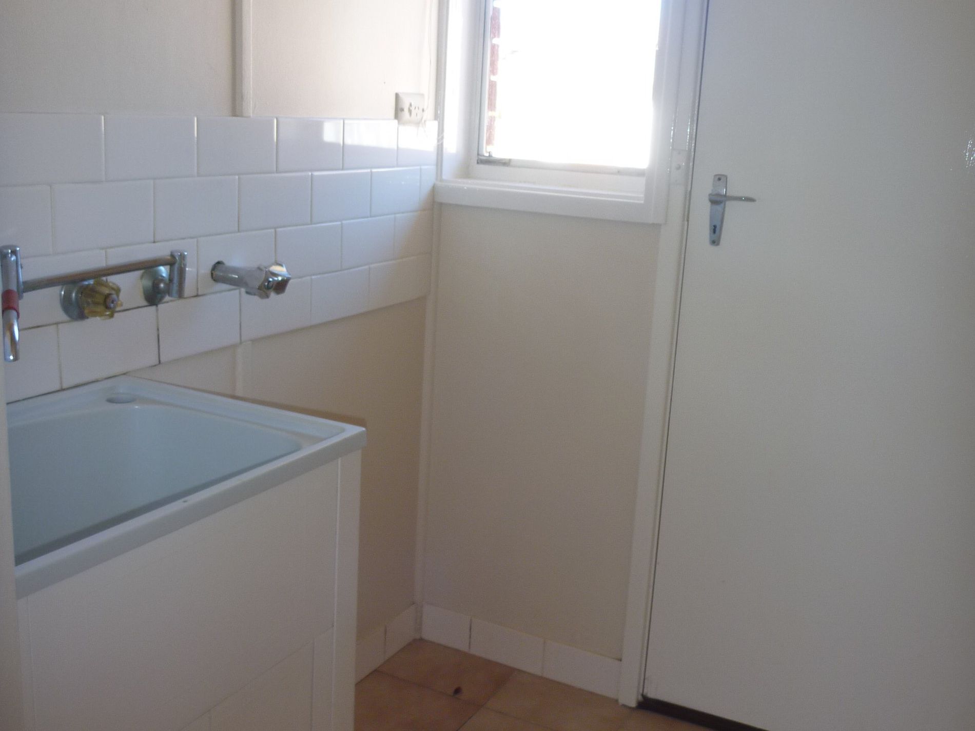 2 / 19 Sassafras Avenue, Windang