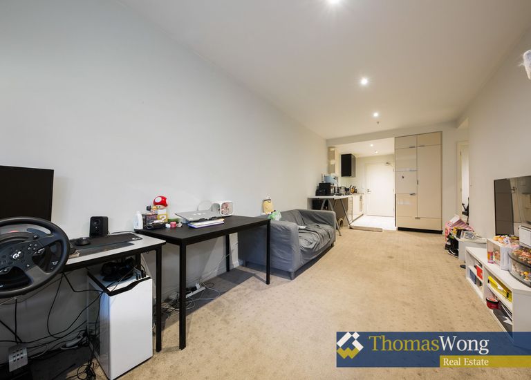 213 / 15-21 Harrow Street, Box Hill