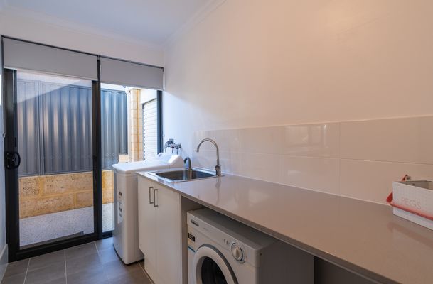 27 Coruscant Glade, Baldivis