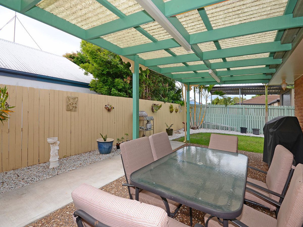 176 PULGUL STREET, Urangan