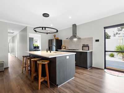 12 Claret Loop, Woodvale