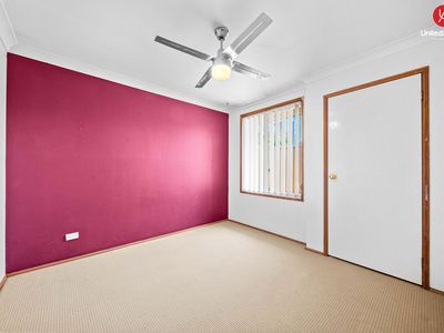 18 Coonabarabran Crescent, Hoxton Park