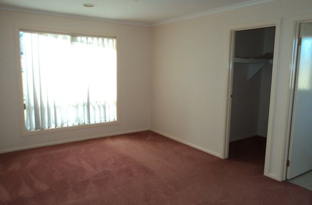 40 Wisla Circuit, Roxburgh Park