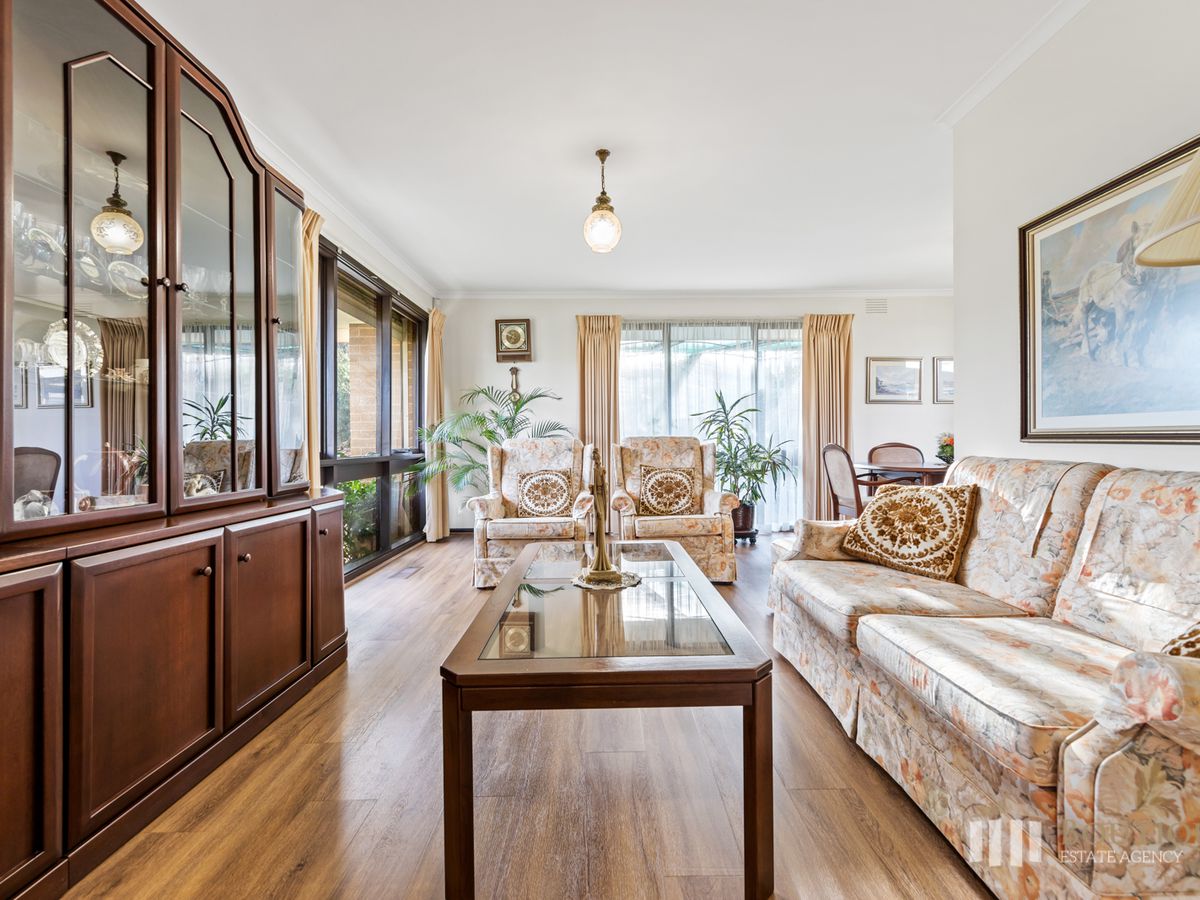 15 Lipton Drive, Dandenong North