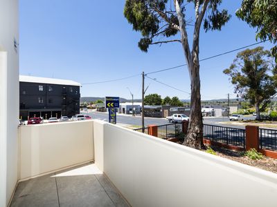 13D / 17 Uriarra Road, Queanbeyan