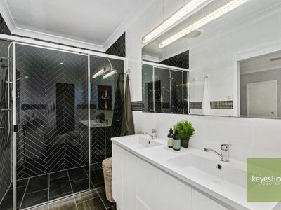 63 Chelsea Drive, Condon