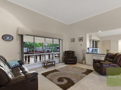 15 Nowranie Court, Annandale