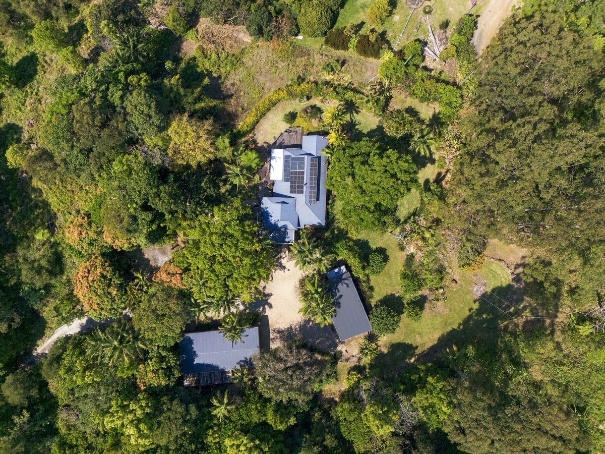 189 Coopers Lane West, Main Arm
