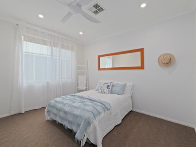 38 TARAWA STREET, Parrearra