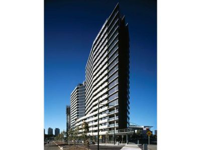 102 / 8 Waterview Walk, Docklands