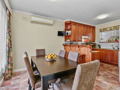 11 Ireland, Millicent