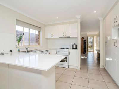 7a Bakeri Circuit, Warabrook
