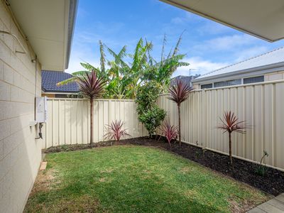 8 Muscari Close, Seville Grove