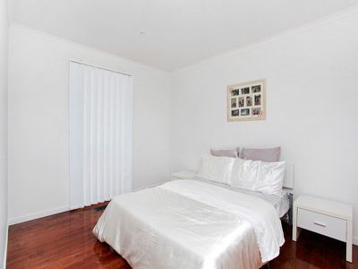 2 Cotham Square, Hampton Park