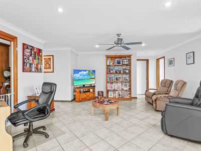 12 Colleena Place, Tuncurry