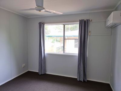 4 Yeates Crescent, Dysart