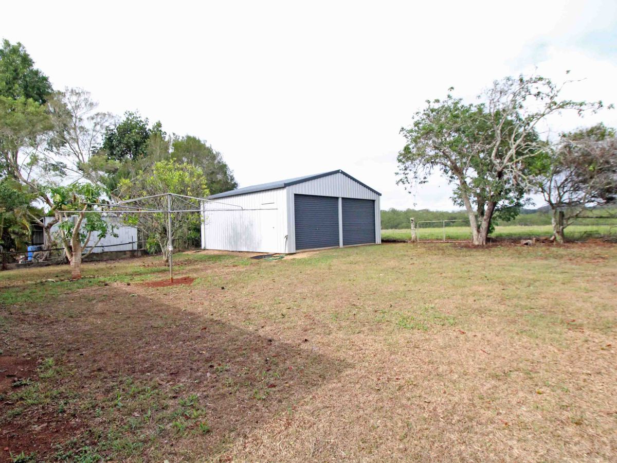 13 Tinaburra Drive, Yungaburra