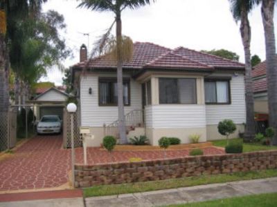 7 Stoney Creek Rd, Beverly Hills