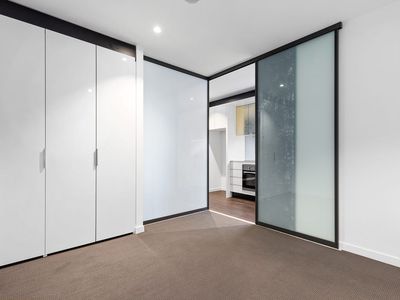 2006 / 33 Rose Lane, Melbourne