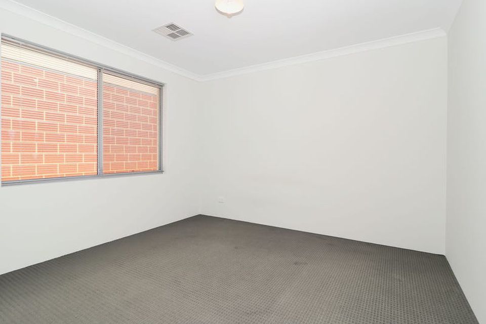 17 Saltwater Street , Baldivis