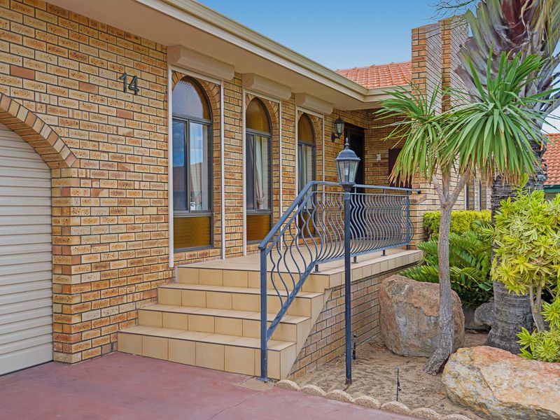 14 Strode Avenue, Hamilton Hill