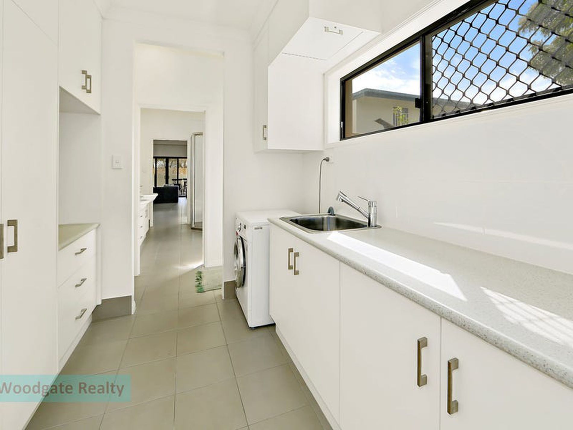 31 Esplanade, Woodgate