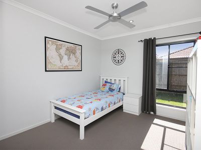 11 Baystone Place, Raceview
