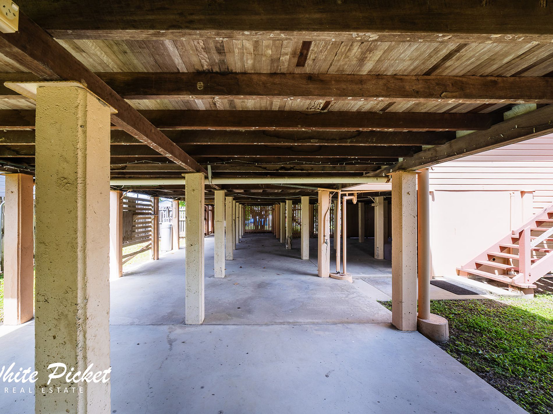 24 Douglas Street, West Mackay