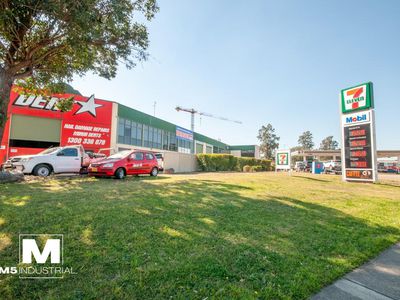 1 / 46 Seton Road, Moorebank
