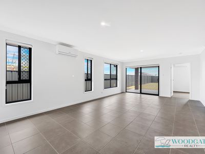 1 / 15 Oystercatcher St, Woodgate