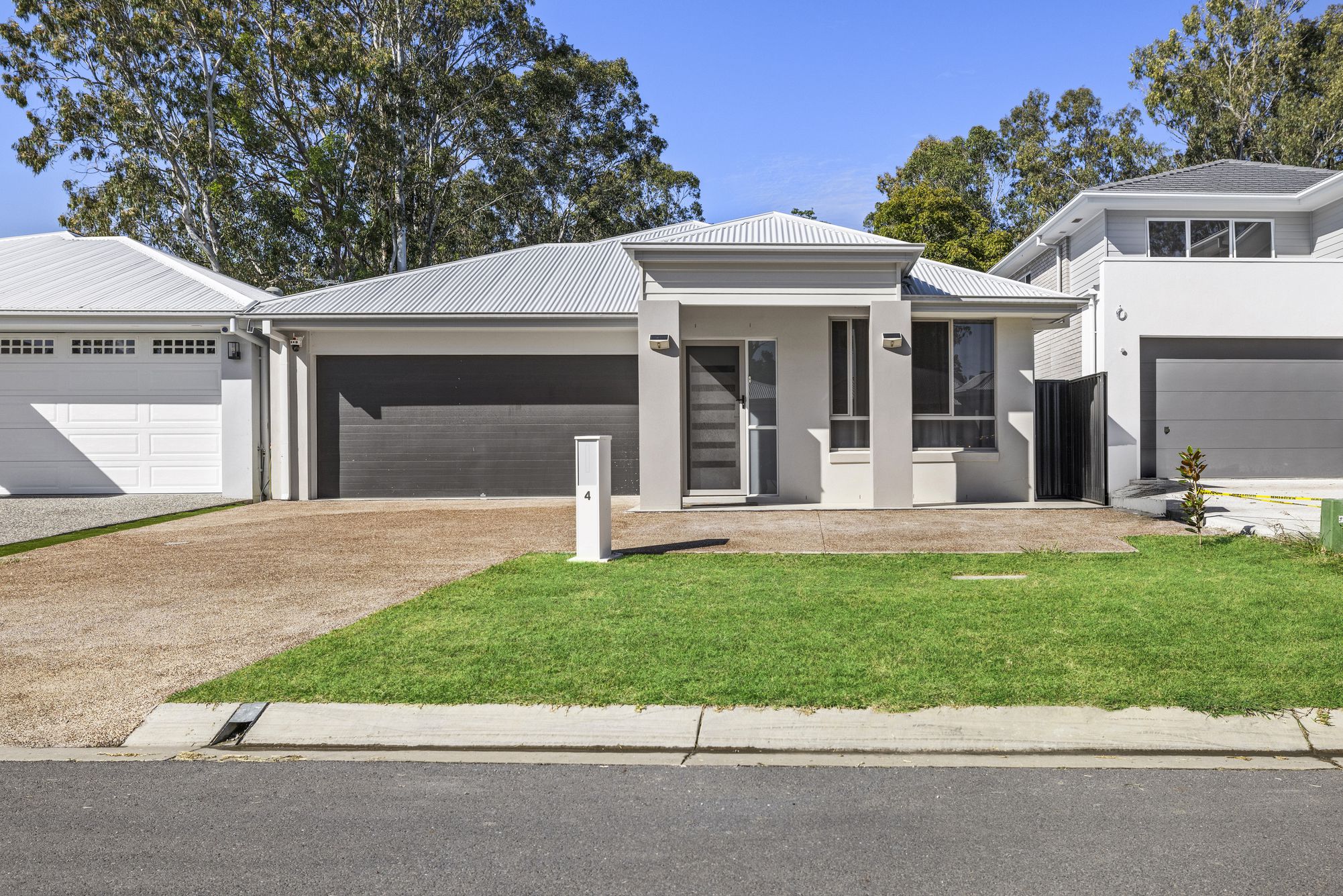 4 Magnolia Street, Pallara