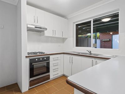 12B Little Russell Street, North Perth