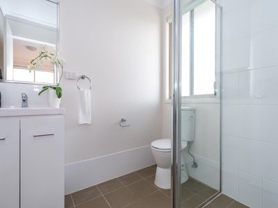 11 Burton Avenue, Bardia