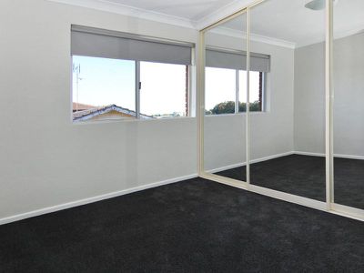 3 / 27 Point Road, Tuncurry