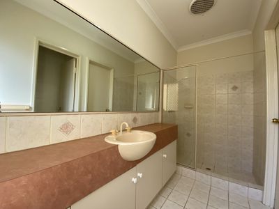 63B Coolgardie Street, St James
