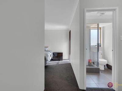 33 Redheart Drive, Thornlie