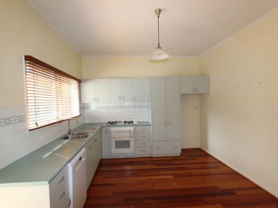 4 Sutherland Street, Geelong