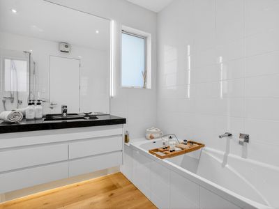 9 Penzance Road, Mairangi Bay