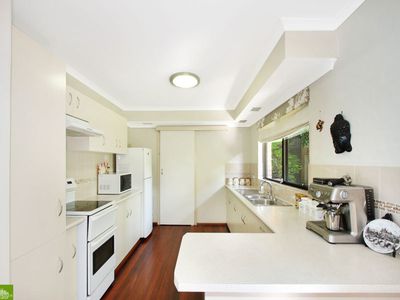 15 Peterborough Avenue, Lake Illawarra