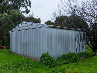 2 Lemin Avenue, Rutherglen