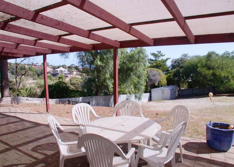 17 Kooraweera Street, Hallett Cove