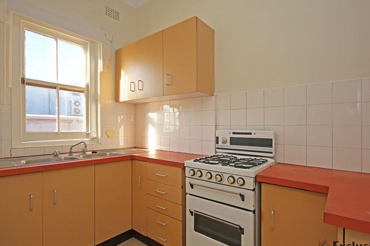 3 / 4 Park Road, Burwood
