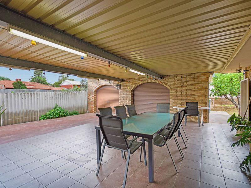 14 Strode Avenue, Hamilton Hill