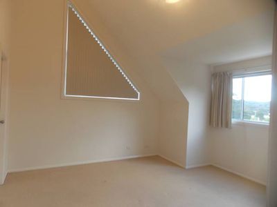 1 / 5 King Street, Ourimbah