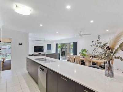 48 Hughes Road, Urangan