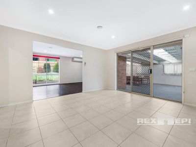 6 Niagara Court, Hampton Park