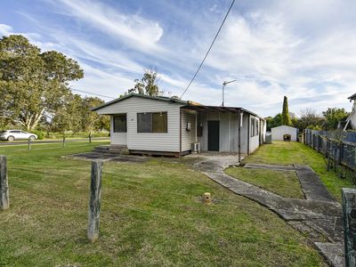 28 RAILWAY TERRACE, Tantanoola