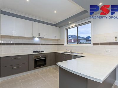 2/2 Bellworth Avenue, Tarneit