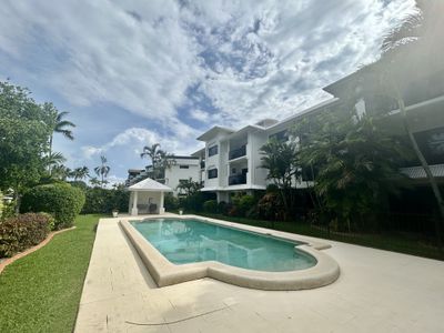 2 / 293-301 Esplanade, Cairns North